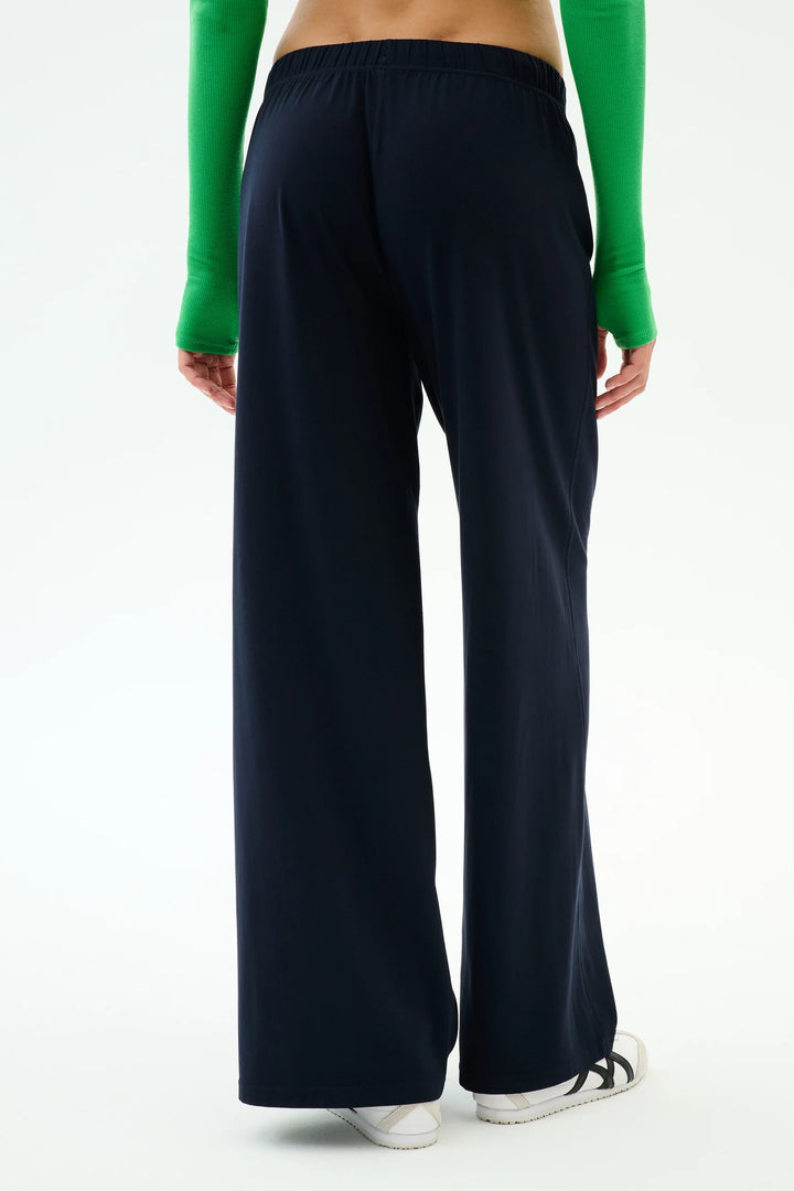 Brynn Airweight Pant - Indigo