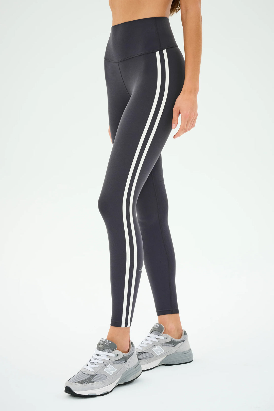 Ella High Waist Airweight 7/8 Legging - Graphite/White