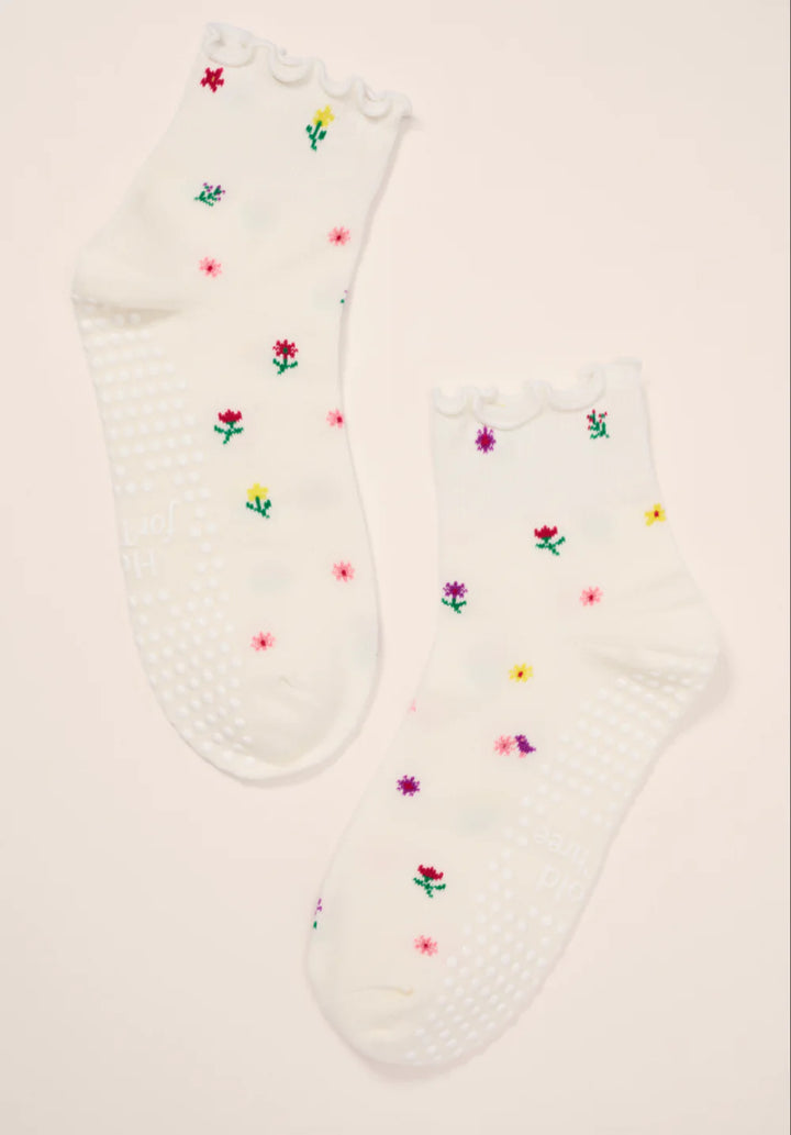 Spring Fling Grip Socks - Ivory Flower