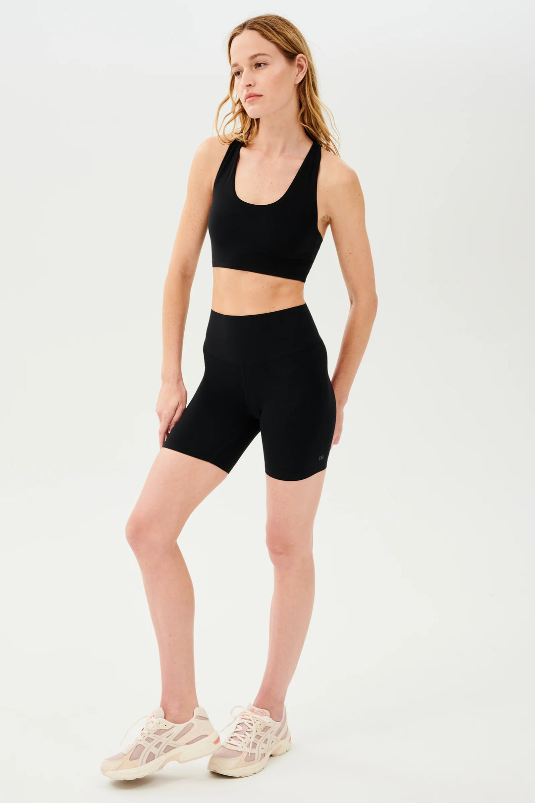 Airweight High Waist 6" Short - Black