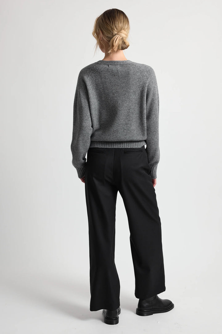 V-Neck Pullover Sweater - Grey