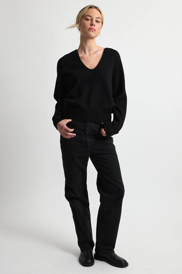 V-Neck Pullover Sweater - Black