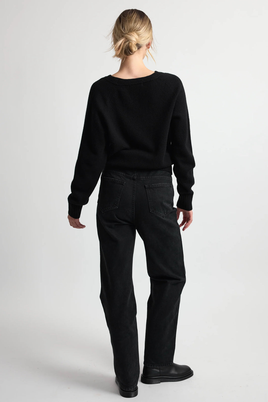 V-Neck Pullover Sweater - Black