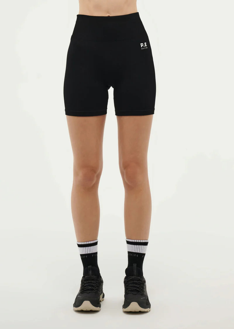 Restore Seamless 5" Bike Short - Black