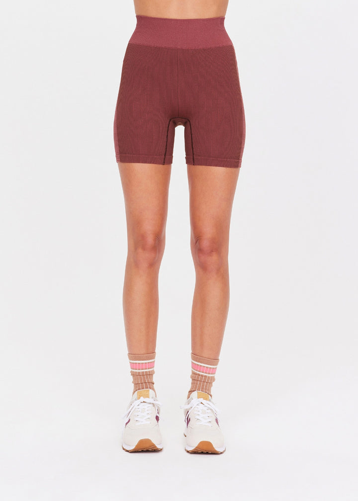 Ribbed Seamless 5in Spin Short - Brown