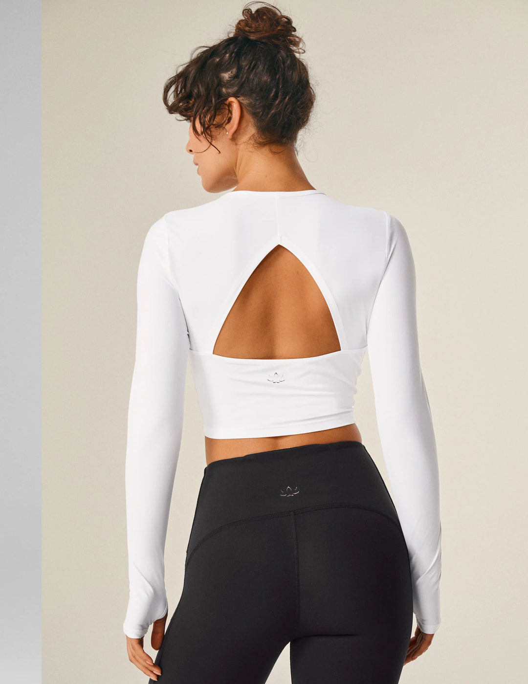 POWERBEYOND LITE CARDIO CROPPED PULLOVER - Lunar White